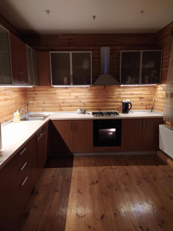Holiday home затишна з озером біля лісу *